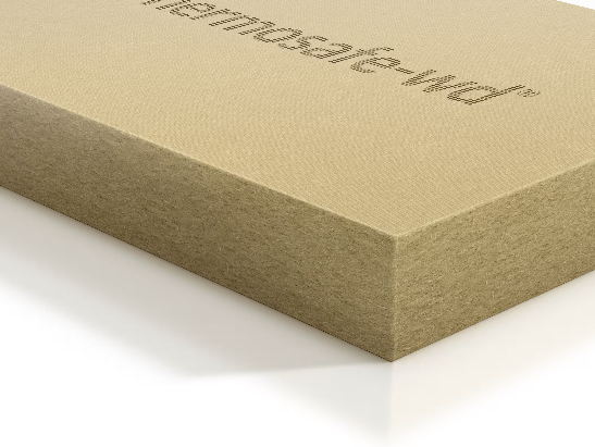 Le panneau isolant en fibres de bois résistant à la compression Gutex Thermosafe-wd est polyvalent : il trouve son application dans les structures de sol, l'isolation ultérieure du plafond du dernier étage ou encore l'isolation intérieure des toits et des murs. Utilisé dans les structures de sol, il procure une agréable sensation de chaleur sous les pieds et peut être utilisé facilement comme support sous la chape, même pour des hauteurs de structure élevées.