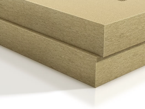Gutex Thermosafe-homogen est le panneau isolant universel qui réunit tous les avantages de la fibre de bois écologique: une très faible conductivité thermique pour une excellente isolation thermique, une excellente capacité d'accumulation de chaleur pour une protection optimale contre la chaleur et le froid. De plus, il est légèrement hydrophobe et donc insensible à l'humidité - pour une performance d'isolation constante et une stabilité dimensionnelle en toiture, plafond et façade.