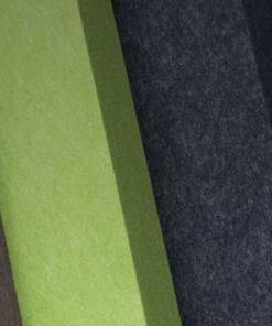 Le panneau d’isolation acoustique EchoBoard est un revêtement de paroi de 24 mm avec une surface textile composée entièrement de PET, dont 50 % est recyclé. Convient aussi bien pour une utilisation à l'intérieur qu'à l'extérieur sous abri. Le modèle est disponible en plus de 20 coloris.