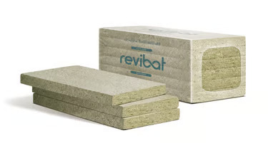 Reviver P est un isolant thermique et acoustique bas carbone pour murs, cloisons, planchers et combles, 100% fait à partir de laine de verre recyclée. Ce produit convient aux particuliers. 